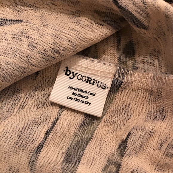 By Corpus Leopard Print Racerback Top - Picture 7 of 8